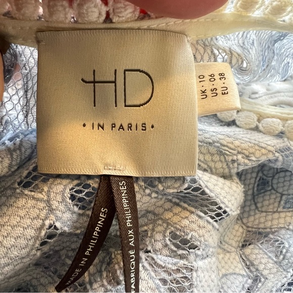 HD in Paris Anthropologie Light Blue & White Signa Lace Peplum Top Size 6 - Picture 4 of 7